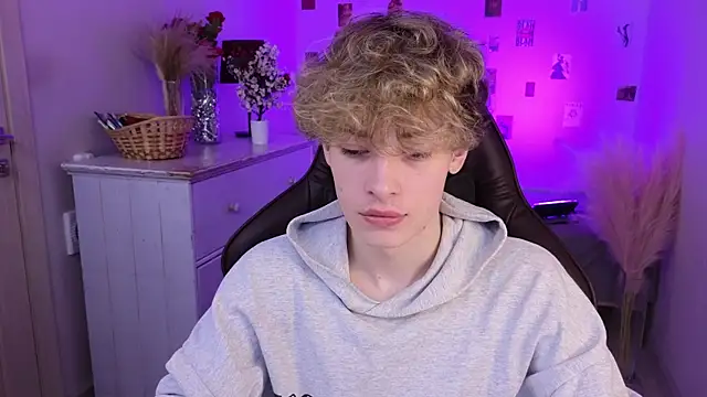 Webkamerová show kevingarsiaa