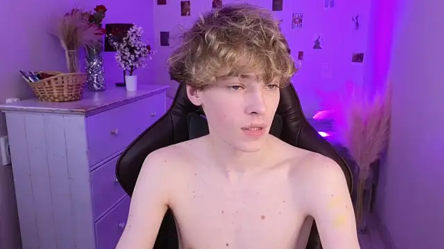 kevingarsiaan Webbikameraesitys
