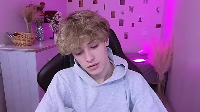 הופעת וובקאם של kevingarsiaa