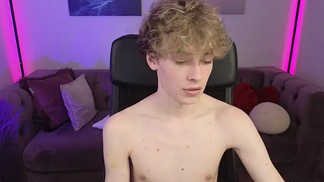 kevingarsiaa – webcam-show