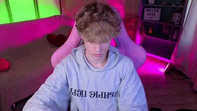 kevingarsiaan Webbikameraesitys
