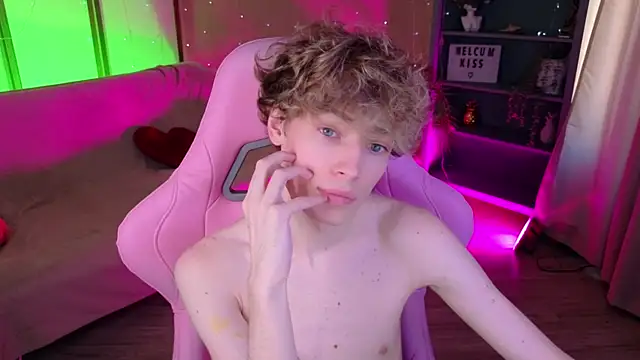 kevingarsiaa – webcam-show