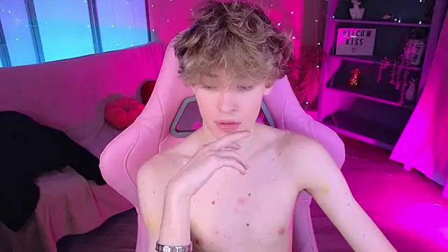 kevingarsiaan Webbikameraesitys