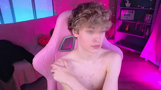 Webkamerová show kevingarsiaa