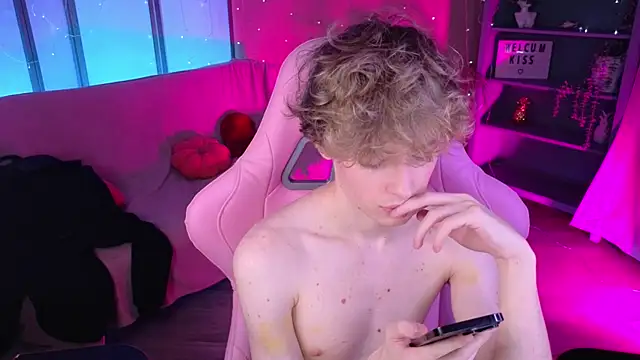 kevingarsiaan Webbikameraesitys