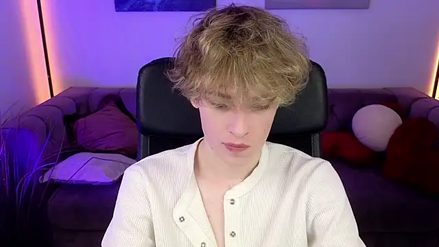 kevingarsiaa – webcam-show