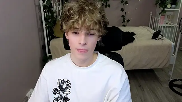 kevingarsiaan Webbikameraesitys