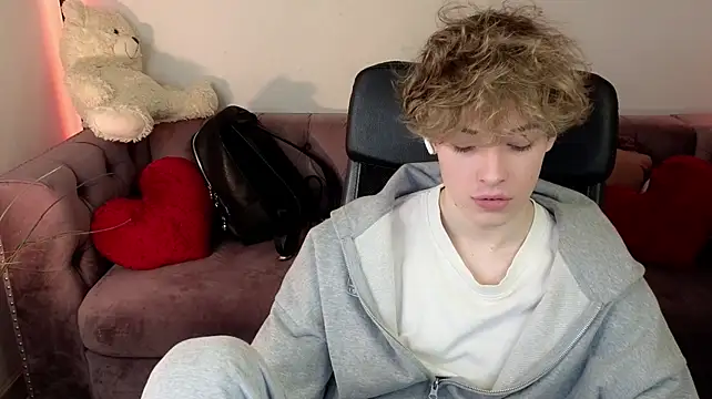 Webkamerová show kevingarsiaa