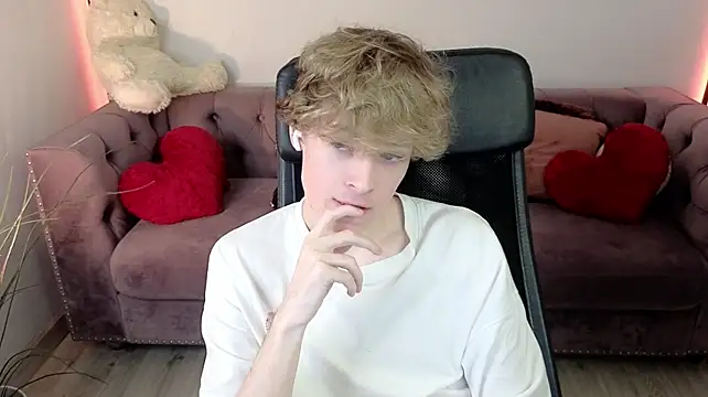 kevingarsiaa's Live Sex Cam Show