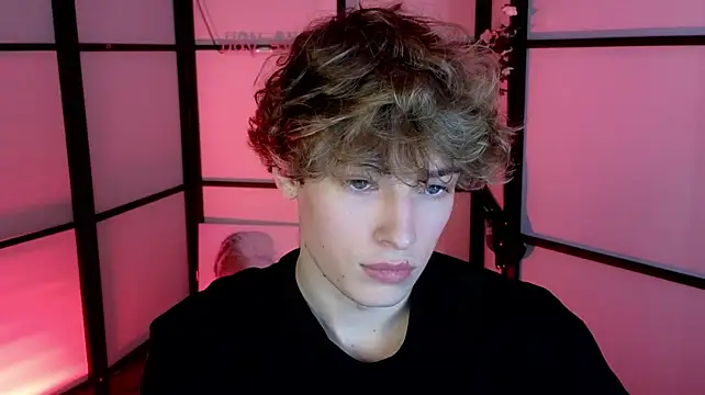 kevingarsiaa – webcam-show