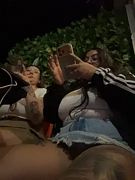 Show de MARA-VEGA na webcam
