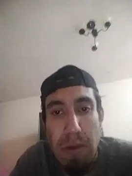 Show modela Gar1DickVHard na web-kameri