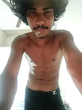 Handsome_star: διαδικτυακό σόου στην κάμερα
