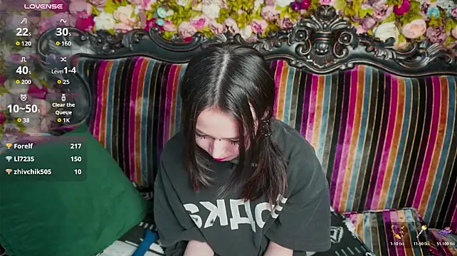 AriettiHamoe Adlı Modelin Canlı XXX Sohbeti
