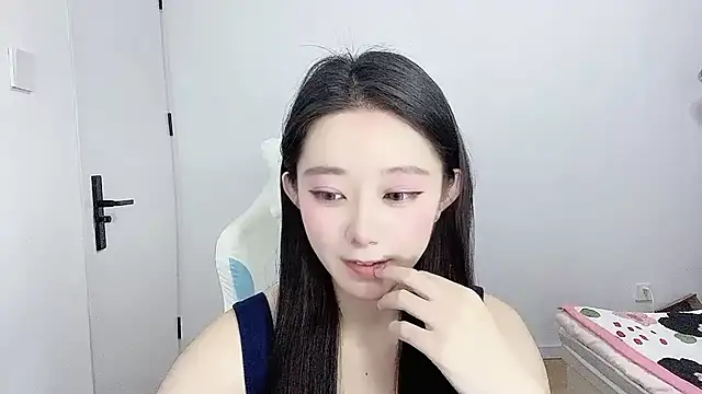 -qingqing Adlı Modelin Canlı XXX Sohbeti