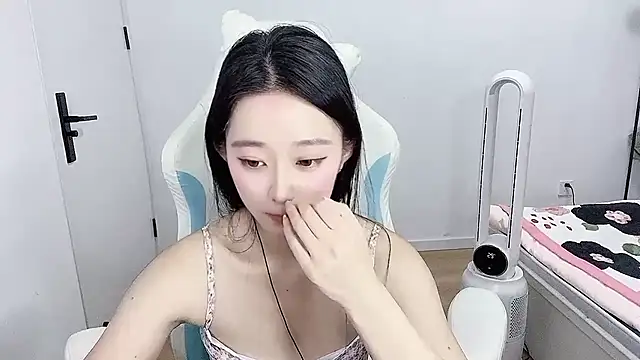 -qingqing: онлайн-секс-чат