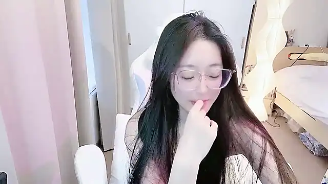 -qingqing 在線直播表演