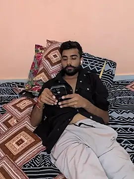 bisexual_yhh Adlı Modelin Web Kamerası Şovu