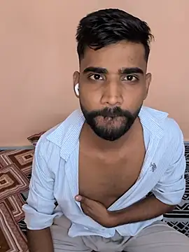 bisexual_yhh Webcam Show