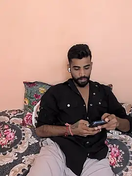 bisexual_yhh Pertunjukan Webcam