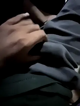 הופעת וובקאם של alisayed12