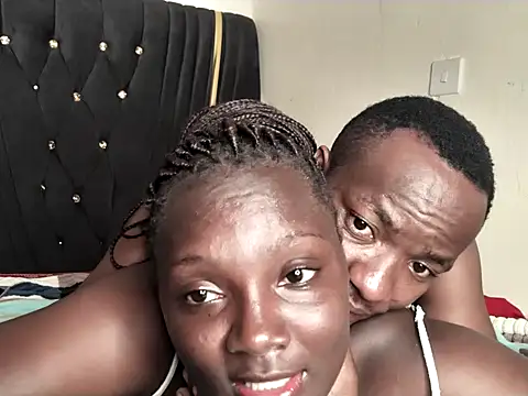 Raphaeltina's Webcam Show