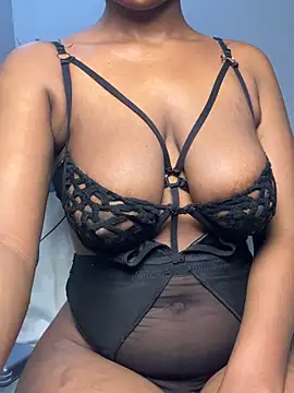 Bellafrenchy's Webcam Show