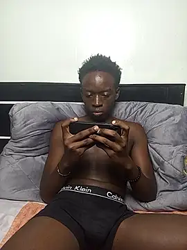 myles_erqtのウェブカメラショー