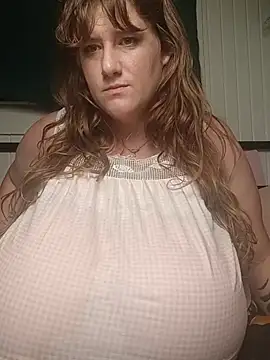 babyally2: διαδικτυακό σόου στην κάμερα