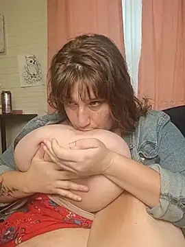 babyally2 Show in webcam