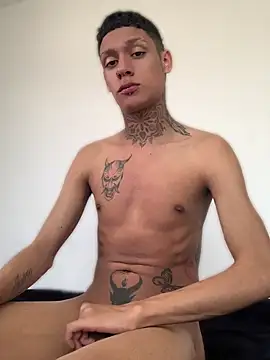 Show modela sebas_cadavid na web-kameri