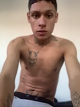 Show modela sebas_cadavid na web-kameri