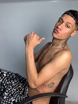 Вебкам-шоу sebas_cadavid