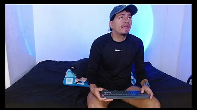 הופעת וובקאם של Duolatinhot69