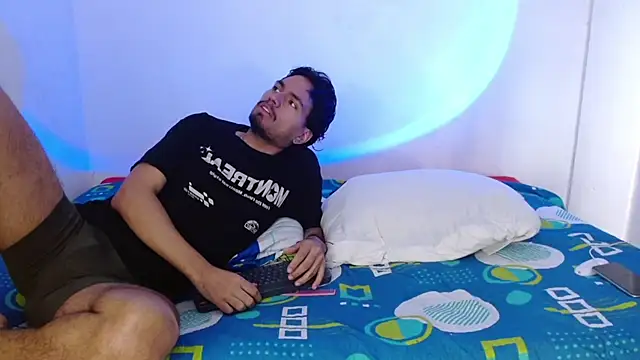 הופעת וובקאם של Duolatinhot69