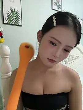 xiaomei-aaa: онлайн-секс-чат