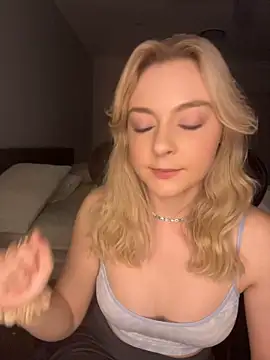 Lotttiee webcam show