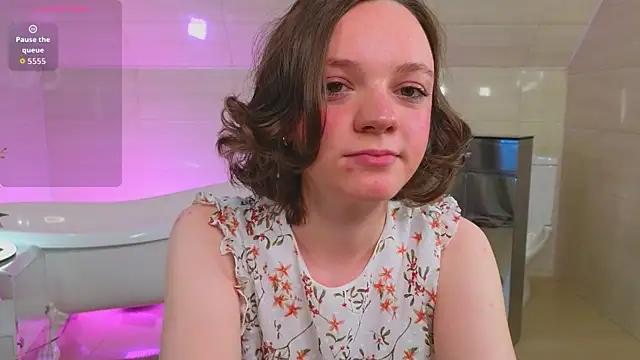 KiyomiRay – webcam-show