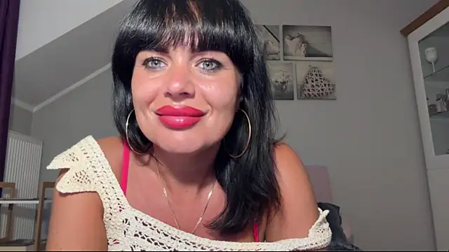 دردشة JennyFantasy الجنسية المباشرة