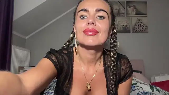 XXX chat uživo modela JennyFantasy
