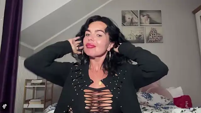 Chat +18 de JennyFantasy ao vivo