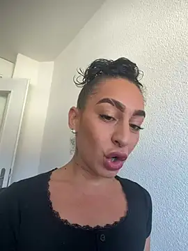 AyshaShirin Pertunjukan Webcam