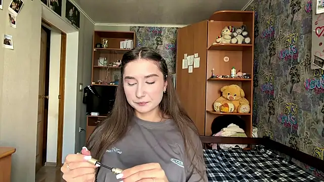 Вебкам-шоу KittyNoSkirty