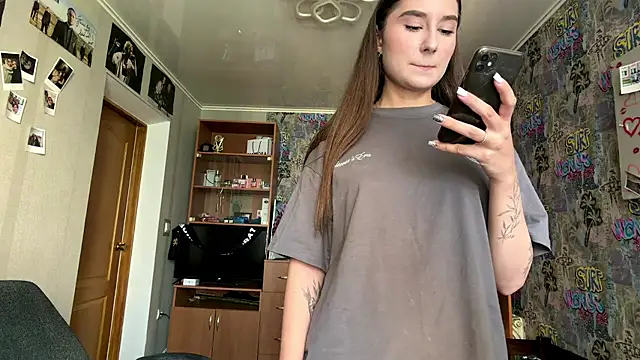 KittyNoSkirty's Live XXX Chat