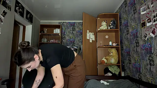 KittyNoSkirty Live XXX-Chat