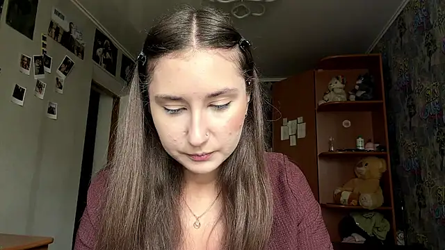 KittyNoSkirty Live XXX-Chat