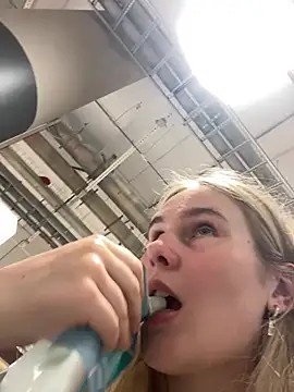 SiaLater Webcam show