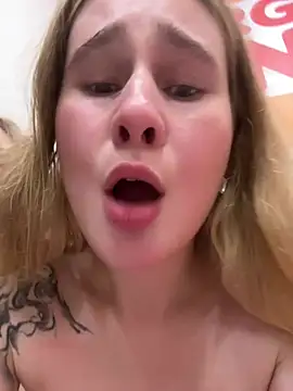 SiaLater Pertunjukan Webcam