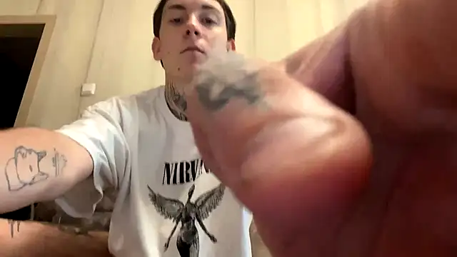 YourNikolas webcam show