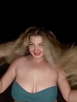 AnnaLiveLove's Webcam Show